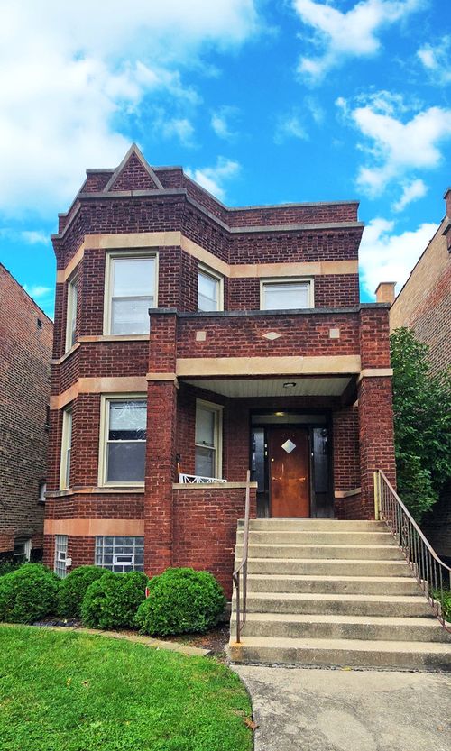 2114 Harvey Ave, Berwyn, IL, 60402-5903 | Card Image