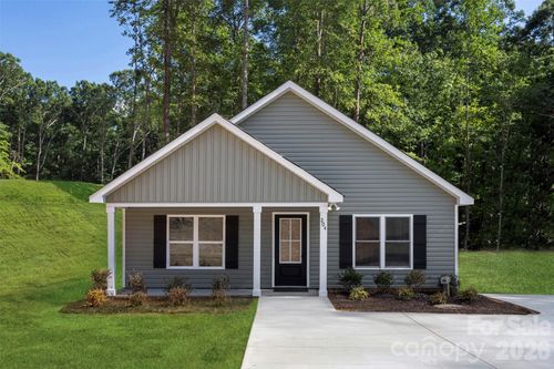 204 Knollwood Cir, Albemarle, NC, 28001-9682 | Card Image