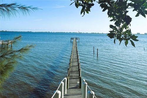 11005 S Indian River Dr, Fort Pierce, FL, 34982-7813 | Card Image