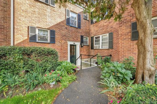3b3-135 S Highland Ave, Ossining, NY, 10562-5825 | Card Image