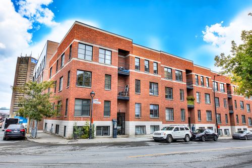 302-1021 Rue Atateken, Montréal, QC, H2L3K3 | Card Image