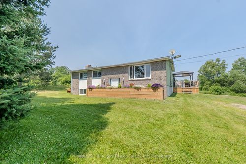 3812 Highway 17, Corbeil, ON, P0H1K0 | Card Image