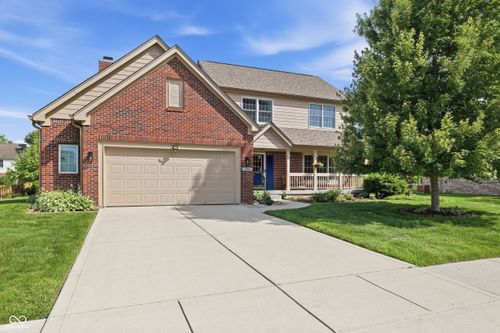 10909 Valley Forge Cir, Carmel, IN, 46032-8667 | Card Image