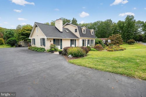 5934 Grace Lee Ave, Sykesville, MD, 21784-8711 | Card Image