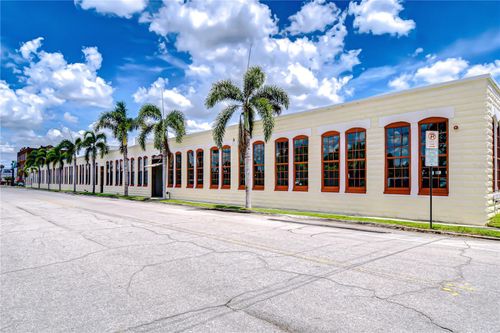 unit-12-2001 E 2nd Ave, TAMPA, FL, 33605-5210 | Card Image