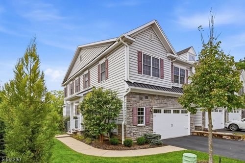 6 Lee Dr, Morristown, NJ, 07960-4709 | Card Image