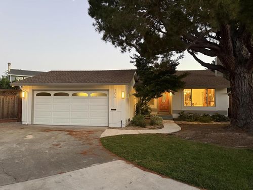 300 Tampa Ct, Foster City, CA, 94404-3539 | Card Image