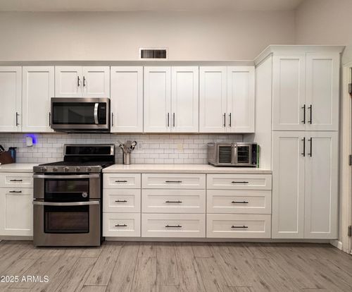 13131 W Cypress St, Goodyear, AZ, 85395-2190 | Card Image