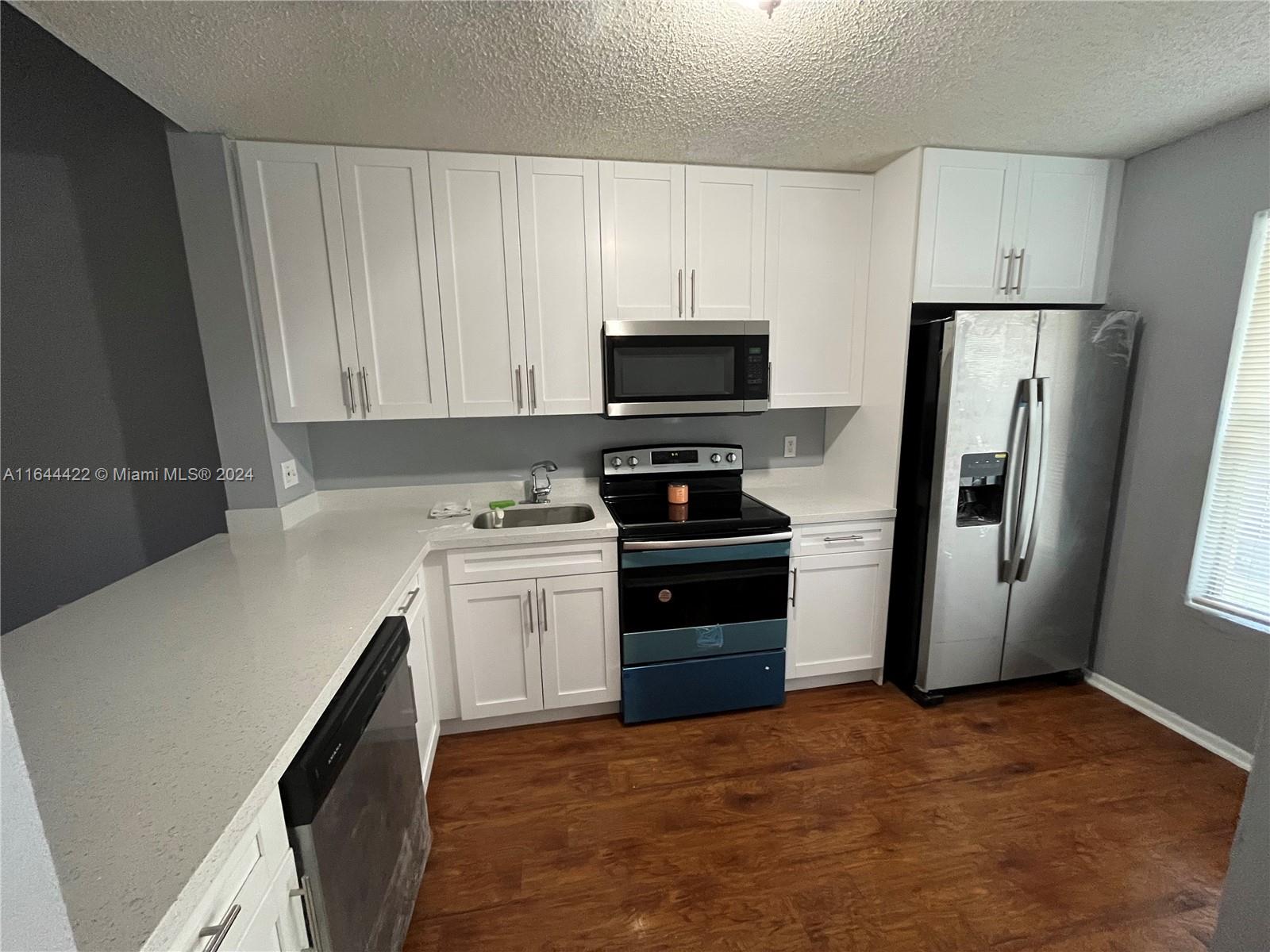 81st Ave, Miramar, FL 33025