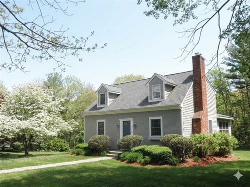 36 Wildflower Dr, Seekonk, MA, 02771-1719 | Card Image