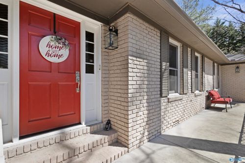 2806 Burningtree Mountain Rd, Decatur, AL, 35603-5329 | Card Image