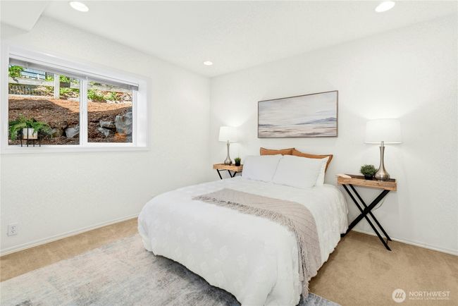 bedroom on lower level | Image 21