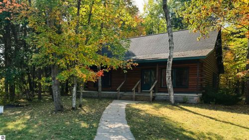 1967 Fairways Dr Ne, Kalkaska, MI, 49646-8237 | Card Image
