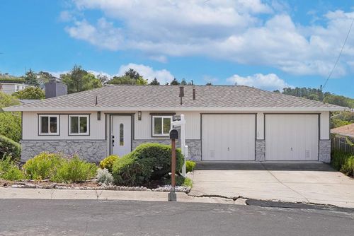 3513 Hillcrest Dr, Belmont, CA, 94002 | Card Image