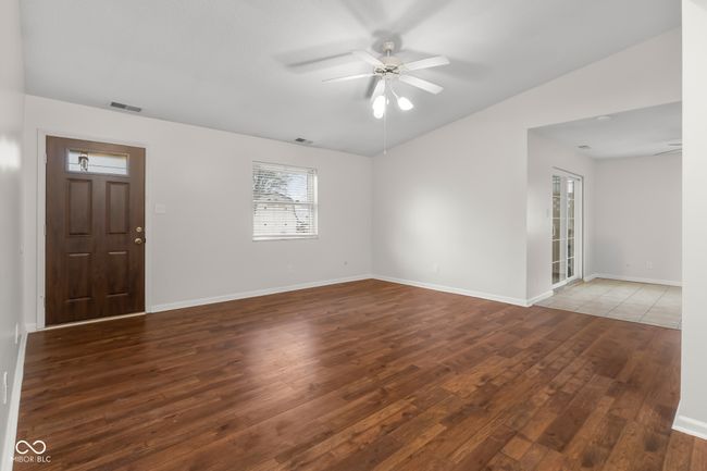 2770 Two Worlds Dr, Condo with 2 bedrooms, 2 bathrooms and null parking in Columbus IN | Image 9