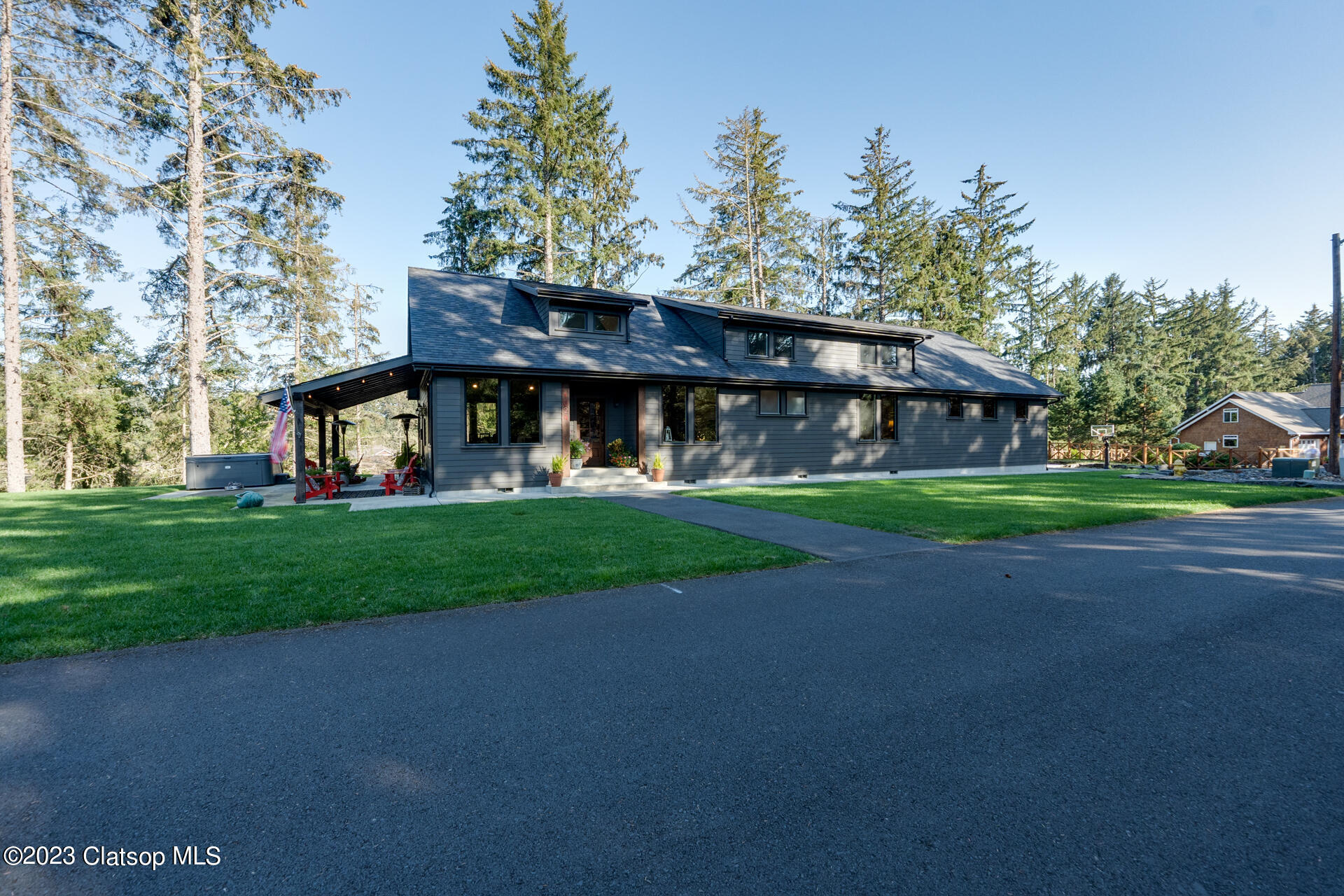 Pine Dr, Warrenton, OR 97146