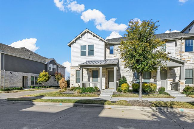 View of front of house with covered porch | Image 4