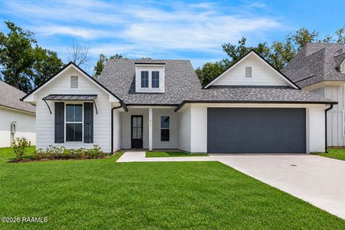 611 Whispering Meadows Rd, Broussard, LA, 70518 | Card Image