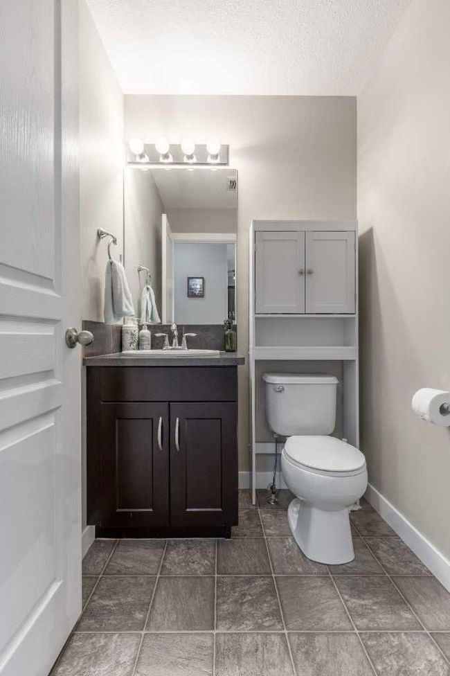 8 - 205 Silkstone Rd W, Townhouse with 3 bedrooms, 2 bathrooms and 2 parking in Lethbridge AB | Image 18