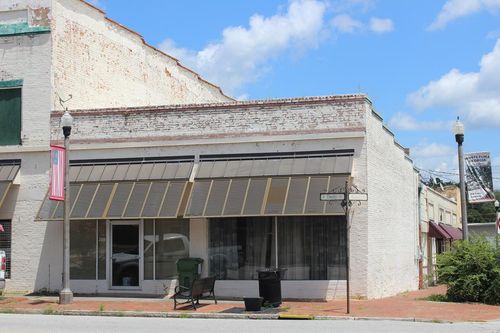 208 S Dooly St, montezuma, GA, 31063-1615 | Card Image