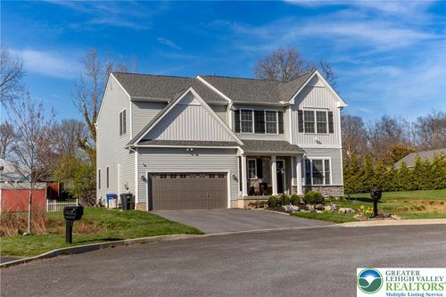 63 Oxford Ridge Ct, Coopersburg, PA, 18036-1621 | Card Image