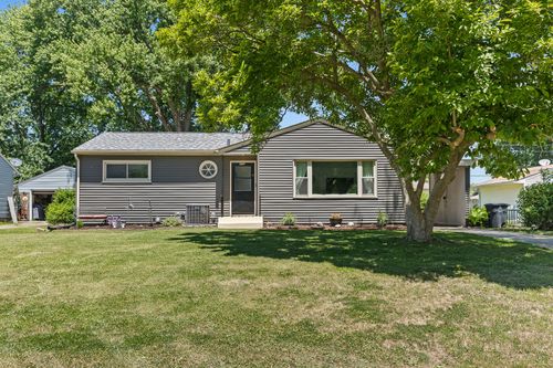 3857 27th Ave, Rock Island, IL, 61201-5754 | Card Image