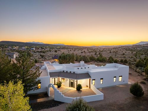 1235 Carters Pond Rd, Dammeron Valley, UT, 84783-5189 | Card Image