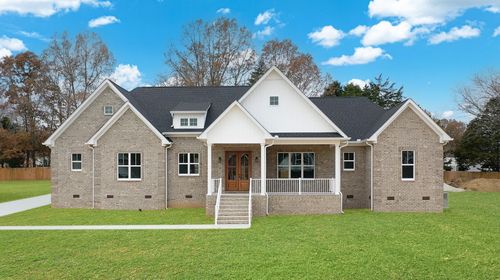 107 Settlers Trce, Tullahoma, TN, 37388-8811 | Card Image