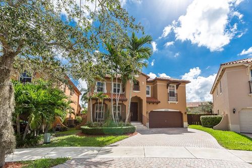 15226 Sw 29th Ter, Miami, FL, 33185-5674 | Card Image