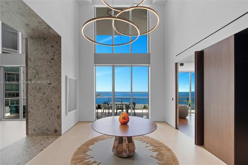 apt-4401-1300 Brickell Bay Dr, Miami, FL, 33131-3487 | Card Image