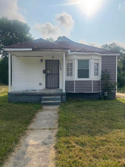 19928 Annott Avenue, Detroit, MI, 48205 | Card Image