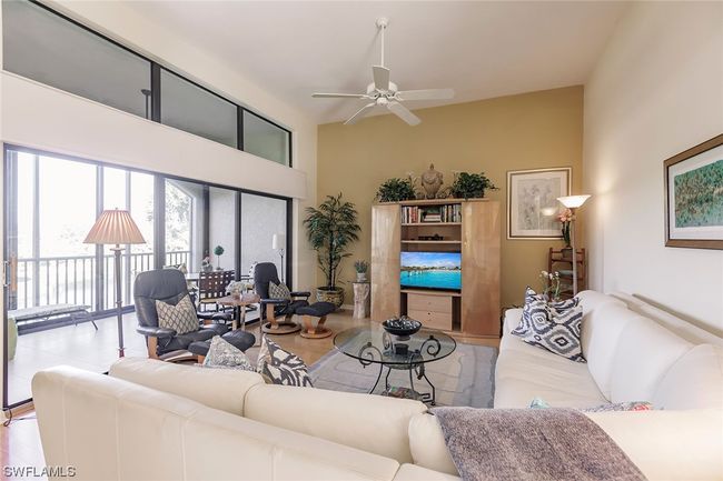 C-302 - 7048 Pelican Bay Boulevard, Condo with 2 bedrooms, 2 bathrooms and null parking in NAPLES FL | Image 15