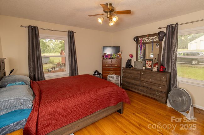 1352 W Cherokee St, House other with 3 bedrooms, 3 bathrooms and null parking in Blacksburg SC | Image 15