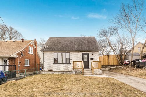 761 Guelph St, Kitchener, ON, N2H5Z2 | Card Image