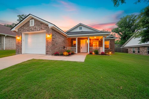 504 Abney St, Gilmer, TX, 75644-2406 | Card Image