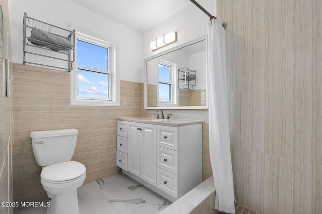 B - 129 Franklin Ave, Home with 3 bedrooms, 3 bathrooms and null parking in Seaside Heights NJ | Image 15