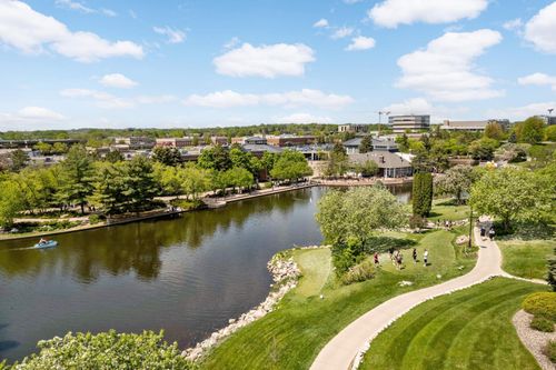 1319-7540 Edinborough Way, Edina, MN, 55435-4778 | Card Image