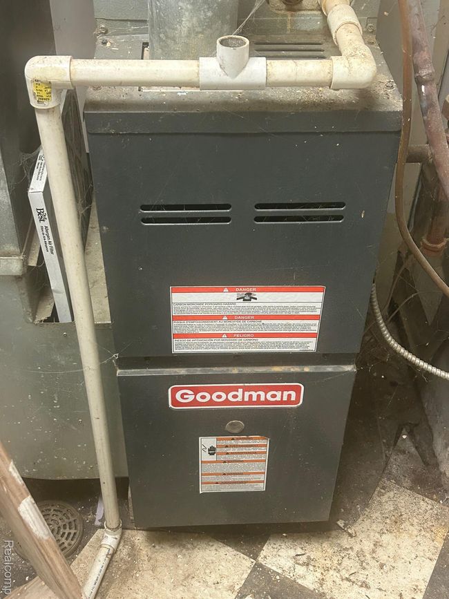 910 Goodman Furnace | Image 30