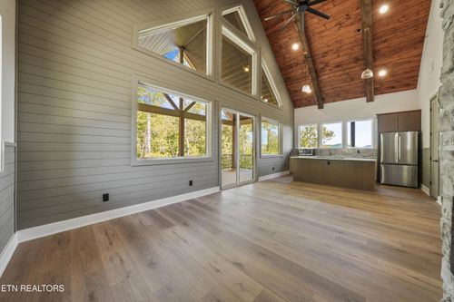 4449 Whetstone Rd, Sevierville, TN, 37862 | Card Image