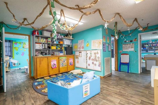 402 W Converse St, House other with 5 bedrooms, 1 bathrooms and null parking in Weimar TX | Image 29