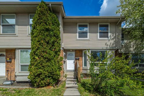160-123 Queensland Dr Se, Calgary, AB, T2J5J4 | Card Image