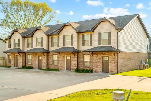 1760 Spring Water Dr, Clarksville, TN, 37040-3005 | Card Image