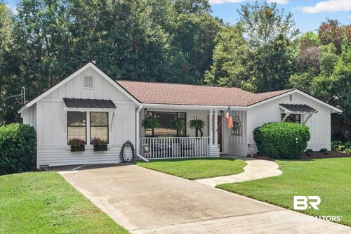 103 Brown St, Fairhope, AL, 36532-2105 | Card Image