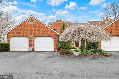 2015 Southpoint Dr, HUMMELSTOWN, PA, 17036 | Card Image
