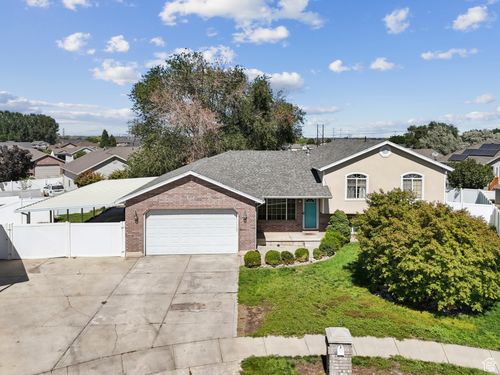 4635 S 2950 W, Roy, UT, 84067-8977 | Card Image
