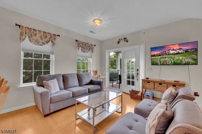 7013 Brookfield Glen Dr, Townhouse with 2 bedrooms, 2 bathrooms and null parking in Belvidere NJ | Image 11