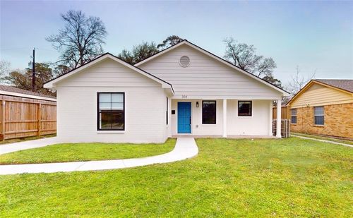 304 Graceland St, Houston, TX, 77009-1816 | Card Image