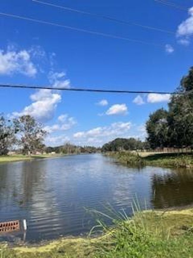 708 Winchester Trl, Home with 0 bedrooms, 0 bathrooms and null parking in Angleton TX | Image 23
