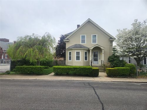 164 Morris Ave, Pawtucket, RI, 02860-1517 | Card Image