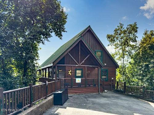 4528 Rocky Bluff Way, Pigeon Forge, TN, 37863 | Card Image